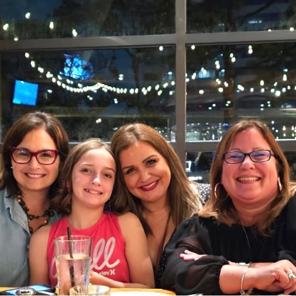 Meet your Posher, Vivian - Picture 4 of 16